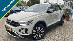 Gebruikt 2025 VW T-Roc Edition SUV | € 35.845 (Eerlijke prijs)