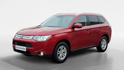 Orient red m Occasion 2014 Mitsubishi Outlander Edition SUV | € 14.950 (Eerlijke prijs)