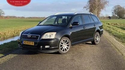 Gebruikt 2004 Toyota Avensis Luna Stationwagen | € 2.750 (Eerlijke prijs)