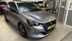 Grijs Gebruikt 2023 Peugeot 208 Allure Hatchback | € 19.950 (Eerlijke prijs)