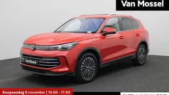 Rood Gebruikt 2024 VW Tiguan Elegance SUV | € 46.700 (Goede deal)