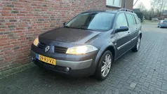 Grijs Gebruikt 2005 Renault Mégane GrandTour Expression Stationwagen | € 1.950 (Eerlijke prijs)