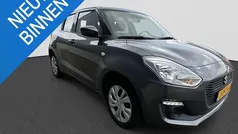 Grijs, metallic lak Gebruikt 2020 Suzuki Swift Comfort Hatchback | € 14.500 (Eerlijke prijs)