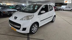 Wit Gebruikt 2011 Peugeot 107 Hatchback | € 2.750 (Eerlijke prijs)