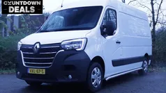 Wit Gebruikt 2023 Renault Master Van | € 21.602 (Eerlijke prijs)