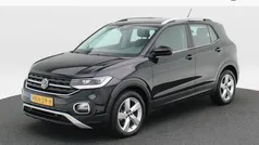 Zwart Gebruikt 2023 VW T-Cross Style SUV | € 29.850 (Eerlijke prijs)