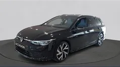 Zwart Gebruikt 2023 VW Golf VIII R-line Stationwagen | € 32.990 (Eerlijke prijs)