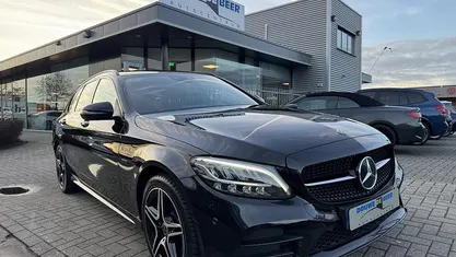 Zwart (metallic) Occasion 2020 Mercedes C300 Business Stationwagen | € 28.500 (Eerlijke prijs)