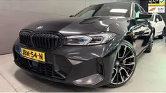 Zwart Gebruikt 2022 BMW 330e M Sport Stationwagen | € 37.950 (Eerlijke prijs)