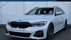 Wit Gebruikt 2022 BMW 330e Executive Stationwagen | € 40.950 (Eerlijke prijs)