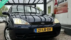 Blauw Gebruikt 2002 Ford Focus Stationwagen | € 899 (Goede deal)