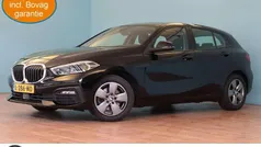 Zwart Gebruikt 2021 BMW 118 Basis Hatchback | € 20.699 (Goede deal)
