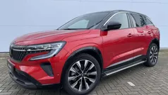 Twotone rouge flamme / noir é Gebruikt 2023 Renault Austral Techno SUV | € 34.835 (Goede deal)