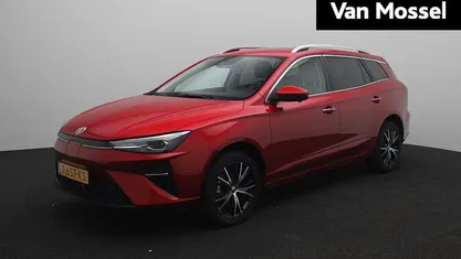 Rood Gebruikt 2023 MG MG5 EV Long Range Luxury Stationwagen | € 22.495 (Goede deal)
