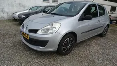 Gebruikt 2009 Renault Clio II Authentique Hatchback | € 1.499 (Eerlijke prijs)