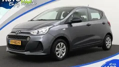 Grijs, metallic lak Gebruikt 2017 Hyundai i10 Hatchback | € 7.940 (Eerlijke prijs)