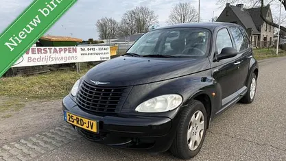 Occasion Chrysler PT Cruiser Clasic 143 PK (105 kW) 2005 Zwart (metallic) Hatchback