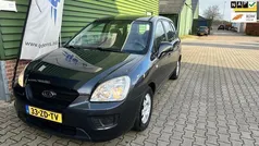Grijs Gebruikt 2008 Kia Carens MPV | € 2.995 (Eerlijke prijs)