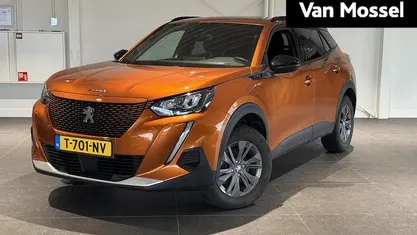 Occasion Peugeot e-2008 Style 100 kW (136 PK) 2023 Oranje SUV