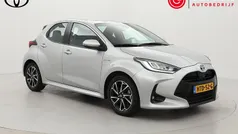 Gebruikt 2021 Toyota Yaris Hybrid Hatchback | € 20.999 (Eerlijke prijs)