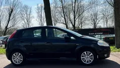 Zwart, metallic lak Gebruikt 2006 Fiat Grande Punto Hatchback | € 1.399 (Eerlijke prijs)