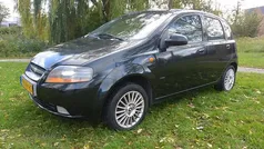 Zwart Gebruikt 2005 Chevrolet Kalos Sport Hatchback | € 1.650 (Eerlijke prijs)