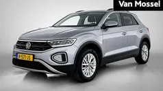 Grijs Gebruikt 2022 VW T-Roc Life SUV | € 27.900 (Eerlijke prijs)