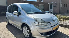 Grijs Gebruikt 2010 Renault Grand Modus Exception MPV | € 3.750 (Eerlijke prijs)
