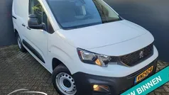Wit Gebruikt 2022 Peugeot Partner Premium MPV | € 9.250 (Eerlijke prijs)