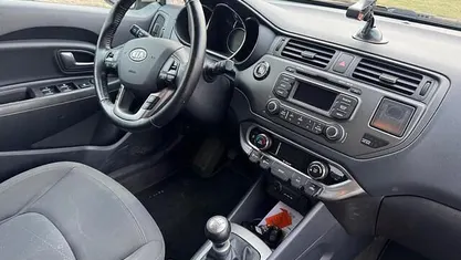 Occasion 2012 Kia Rio Hatchback | € 3.299 (Eerlijke prijs)