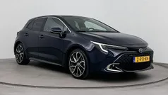 Blauw Gebruikt 2024 Toyota Corolla Hybrid Executive Hatchback | € 37.999 (Eerlijke prijs)