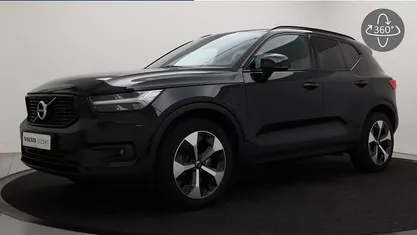 Gebruikt 2021 Volvo XC40 R-Design SUV | € 31.900 (Eerlijke prijs)