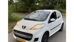 Gebruikt 2010 Peugeot 107 Urban Move Hatchback | € 1.450 (Goede deal)