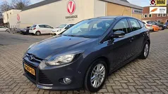 Grijs (metallic) Gebruikt 2013 Ford Focus Hatchback | € 7.750 (Eerlijke prijs)