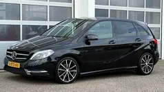 Zwart Gebruikt 2014 Mercedes B180 Ambition MPV | € 13.445 (Eerlijke prijs)