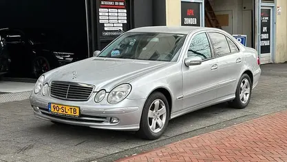 Grijs Occasion 2006 Mercedes E200 Avantgarde Sedan | € 4.650 (Goede deal)