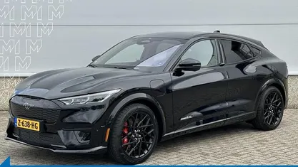Zwart Occasion 2023 Ford Mustang Mach-E GT SUV | € 44.900 (Eerlijke prijs)