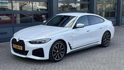 Wit Gebruikt 2023 BMW 420 M Sport Coupé | € 42.695 (Goede deal)