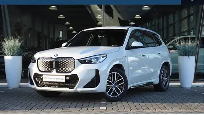 Gebruikt 2024 BMW iX1 M Sport SUV | € 41.850 (Eerlijke prijs)