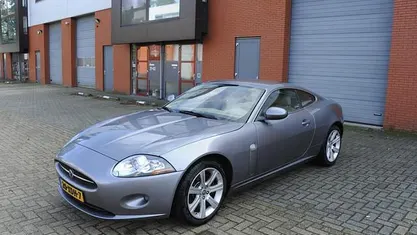 Occasion Jaguar XK 305 PK (224 kW) 2006 Grijs Coupé
