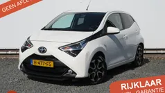 Wit Gebruikt 2020 Toyota Aygo Hatchback | € 10.950 (Eerlijke prijs)