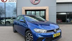 Blauw Gebruikt 2022 VW Polo Life Hatchback | € 21.945 (Eerlijke prijs)