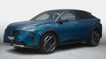 Blauw Nieuw 2025 Peugeot e-3008 Avantage SUV | € 45.890 (Eerlijke prijs)