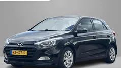 Phantom black (x5b) Gebruikt 2018 Hyundai i20 Comfort Hatchback | € 12.690 (Eerlijke prijs)
