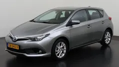 Grijs Gebruikt 2018 Toyota Auris Hybrid Hatchback | € 18.895 (Eerlijke prijs)