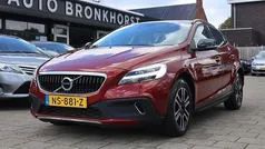 Rood Gebruikt 2017 Volvo V40 CC Stationwagen | € 17.950 (Super prijs)
