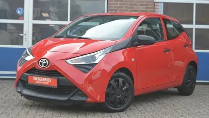 Occasion Toyota Aygo 72 PK (52 kW) 2019 Rood Hatchback