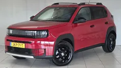 Rood Nieuw 2025 Fiat Grande Panda Icon SUV | € 25.900 (Goede deal)