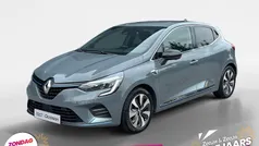 Gebruikt 2021 Renault Clio V Hatchback | € 17.935 (Eerlijke prijs)