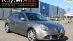 Grijs Gebruikt 2013 Alfa Romeo Giulietta Business Hatchback | € 5.950 (Eerlijke prijs)